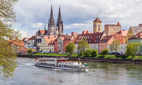 Schwimmbadreinigung in Regensburg